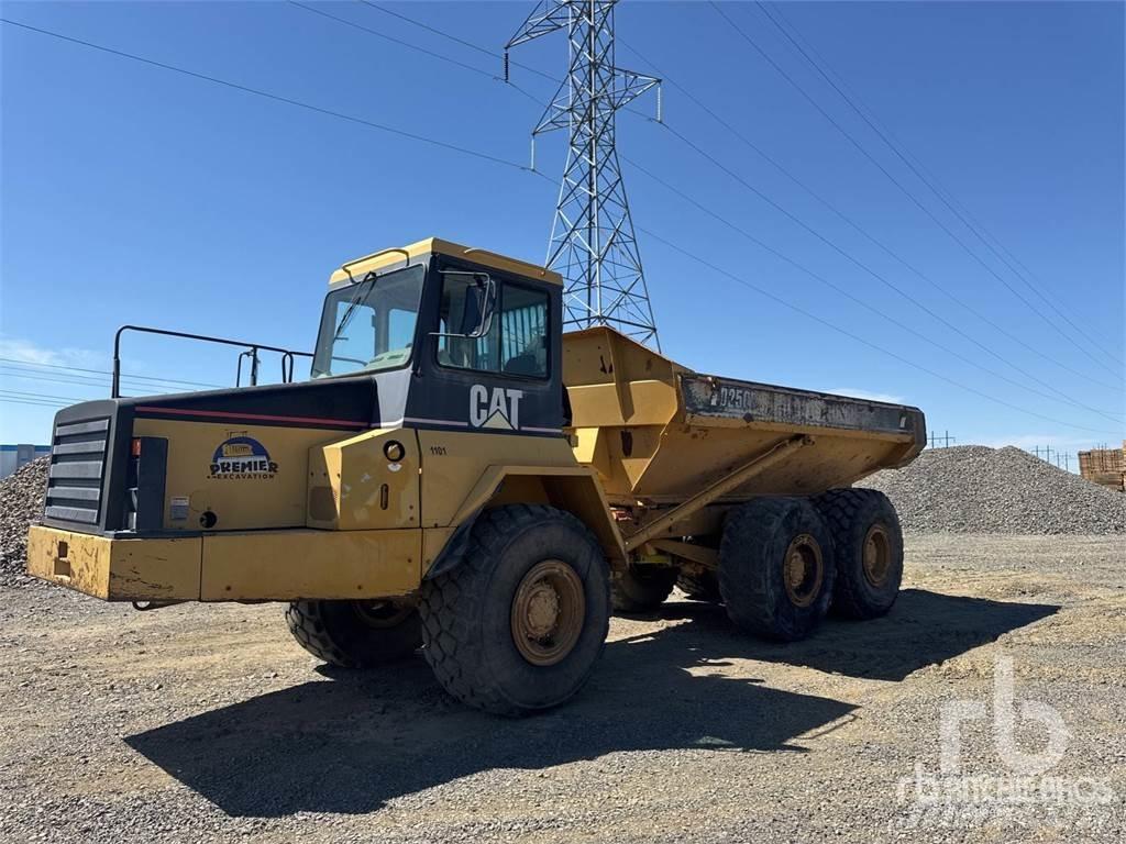 CAT D250E Zglobni damperi