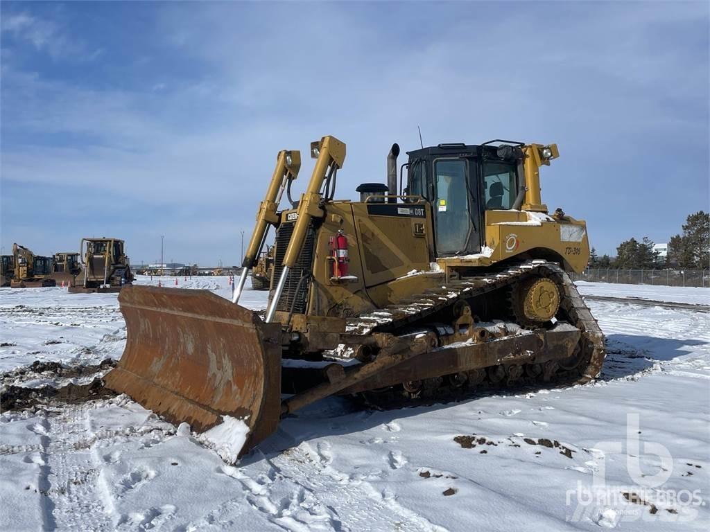 CAT D8T Buldožeri guseničari
