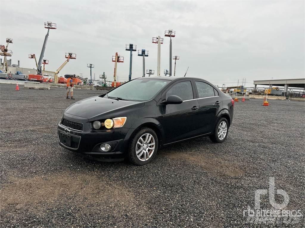 Chevrolet SONIC Automobili