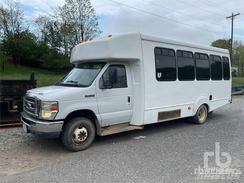 Ford E-450 Međugradski autobusi