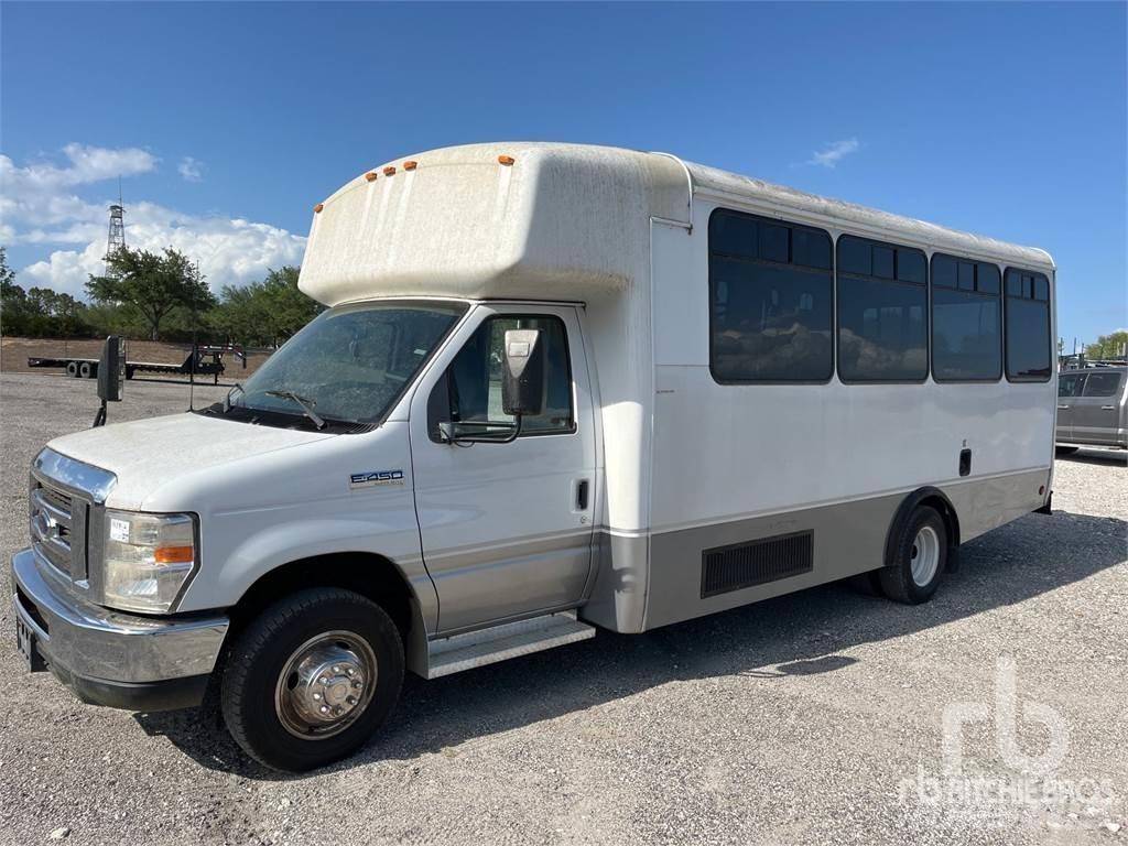 Ford E450 Međugradski autobusi