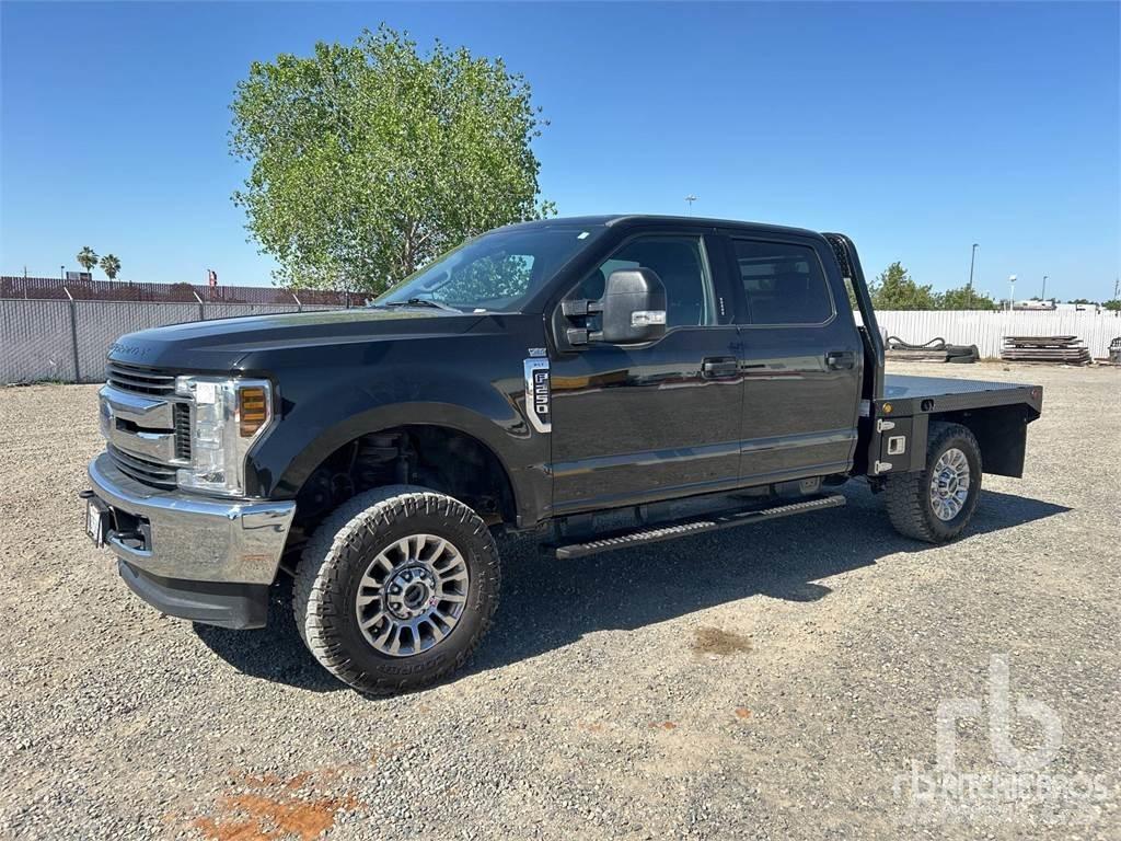 Ford F-250 Kamioni sa otvorenim sandukom