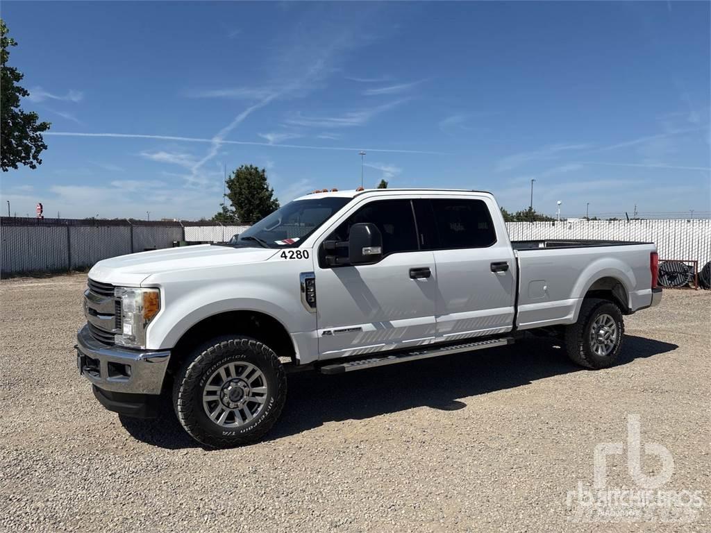 Ford F-350 Pik up kamioni