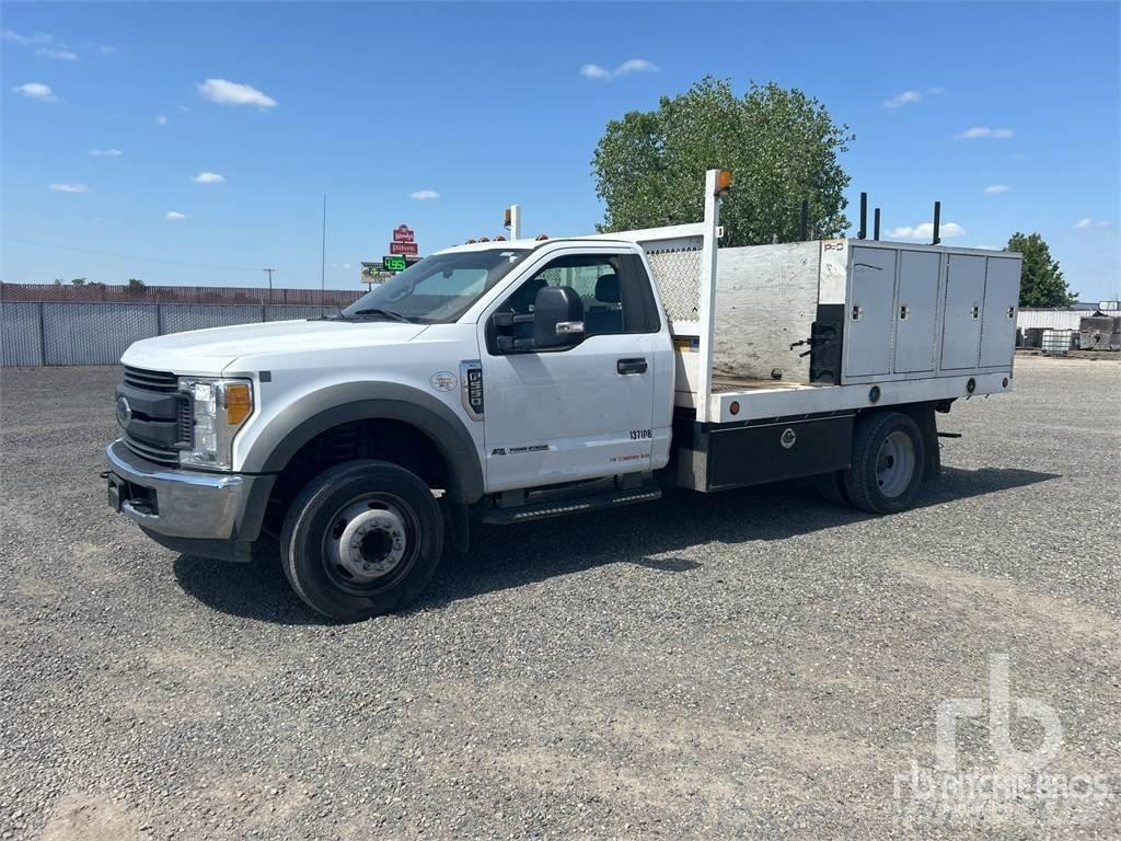 Ford F-550 Kamioni sa otvorenim sandukom