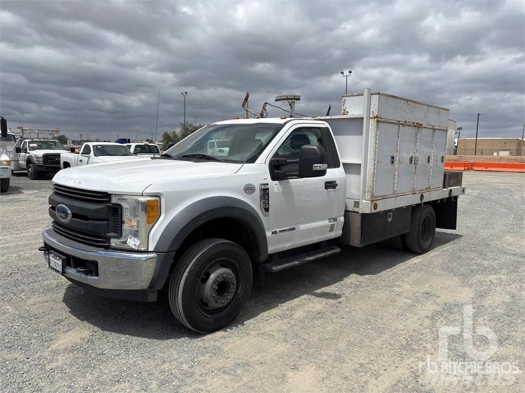 Ford F-550 Kamioni sa otvorenim sandukom