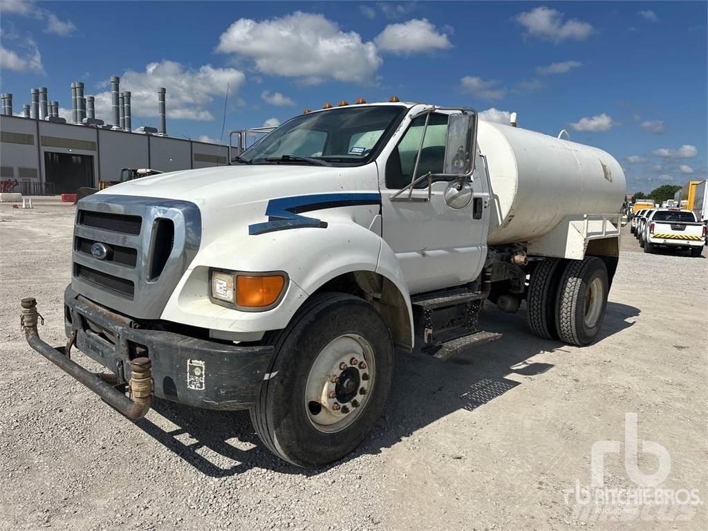 Ford F-750 Kamioni za vodu