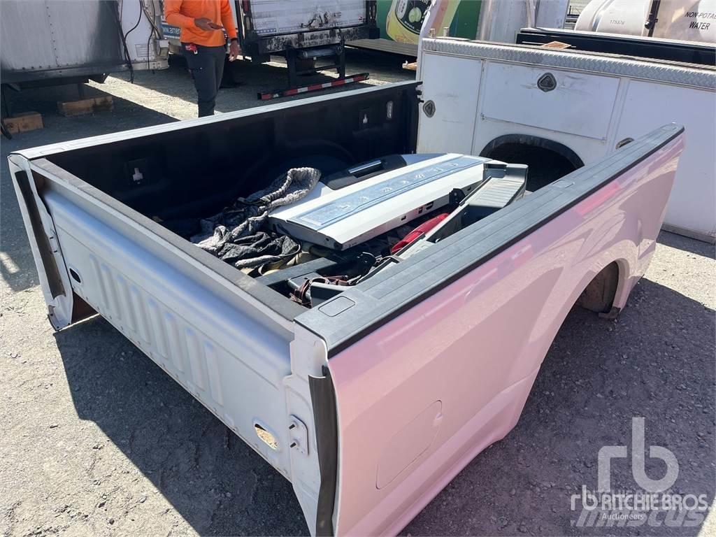 Ford Pickup Kabine i unutrašnjost
