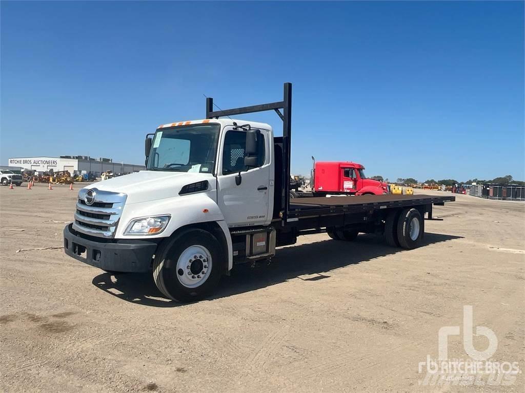 Hino 268 Kamioni sa otvorenim sandukom