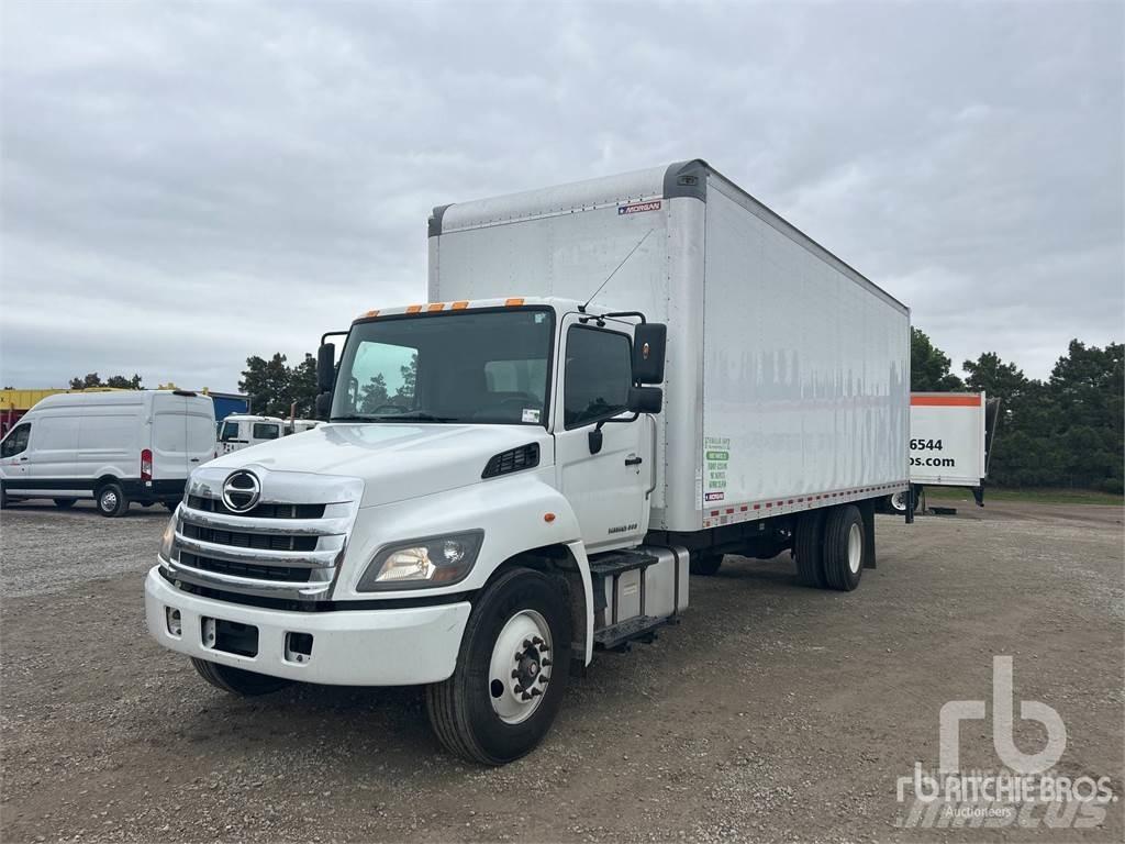 Hino 268 Dostavna vozila / kombiji