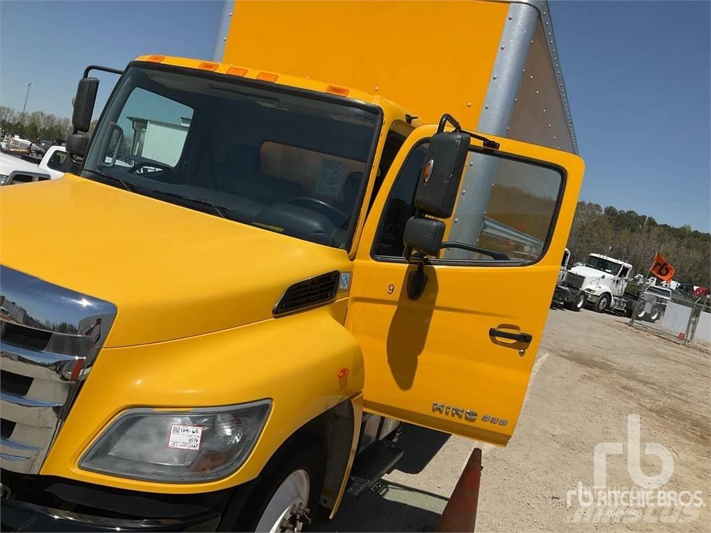Hino 338 Dostavna vozila / kombiji