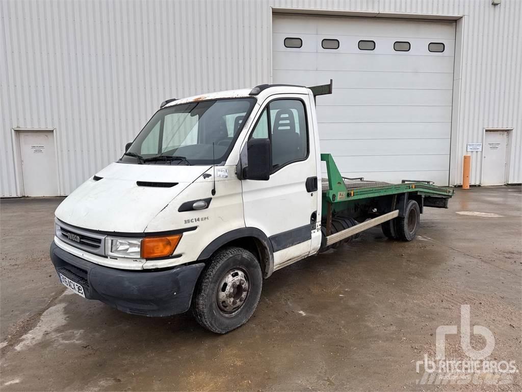 Iveco 35C14HPI Kamioni sa ravan platformom / vitlom