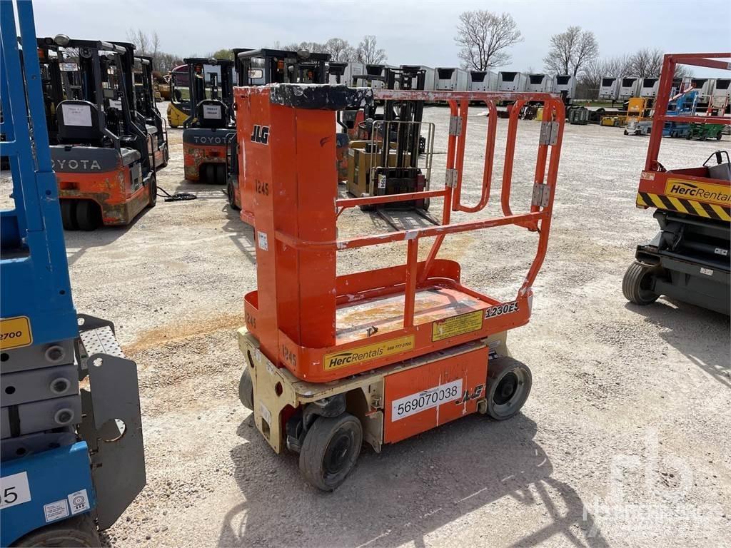 JLG 1230ES Zglobne podizne platforme