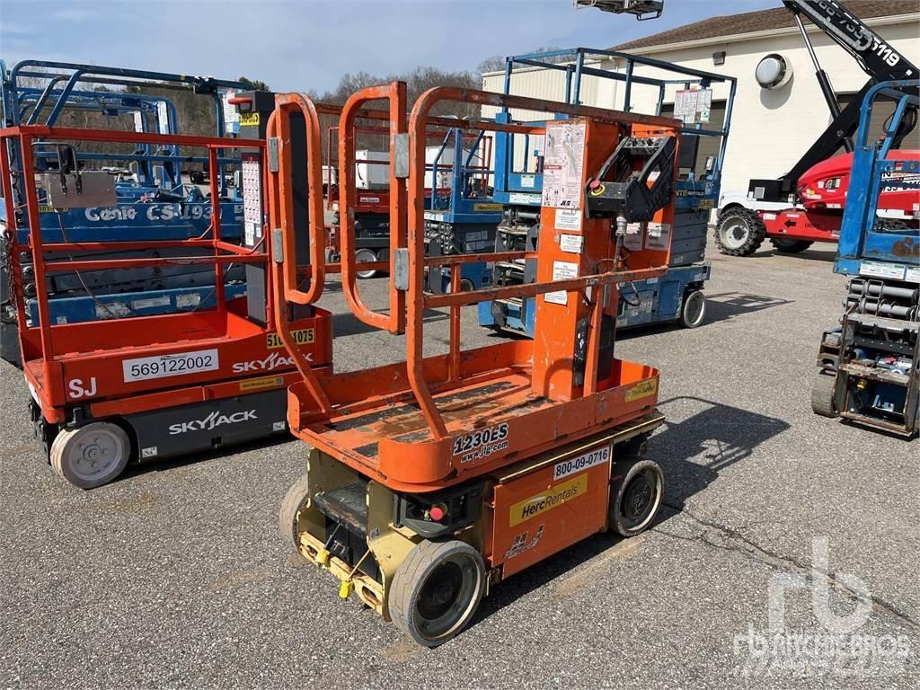 JLG 1230ES Zglobne podizne platforme