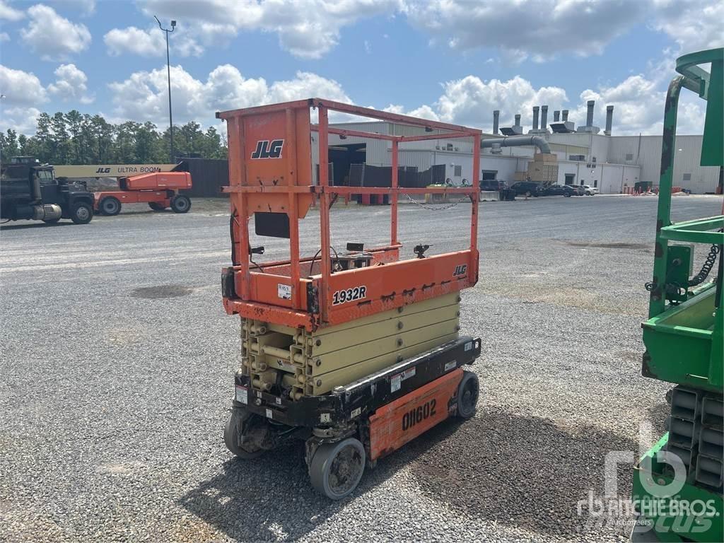 JLG 1932R Makazaste platforme