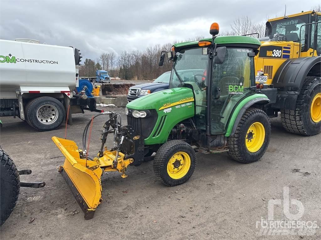 John Deere 3520 Manji traktori