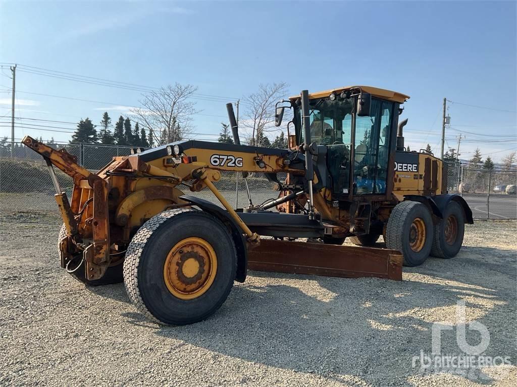 John Deere 672G Grejderi