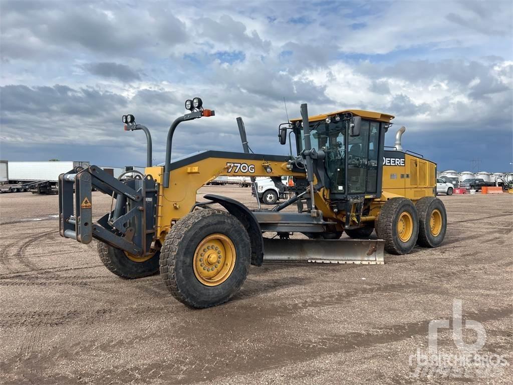 John Deere 770G Grejderi