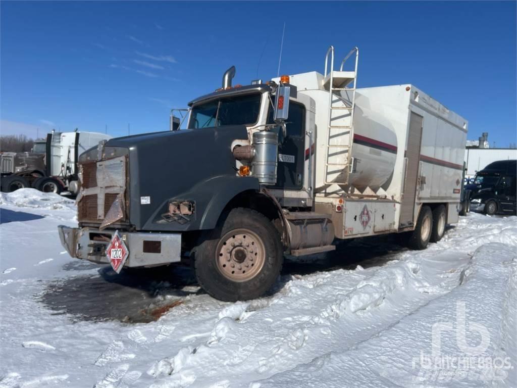Kenworth T800 Kamioni cisterne
