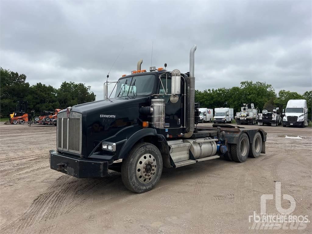 Kenworth T800 Kamioni sa ravan platformom / vitlom