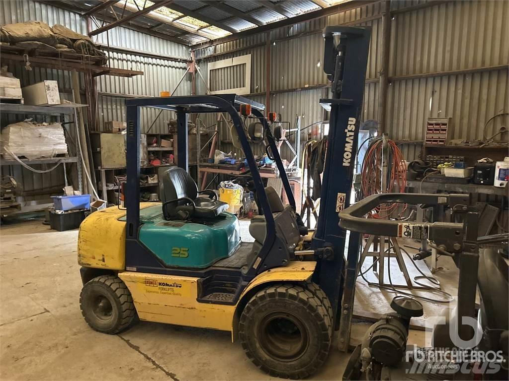 Komatsu FG25T12 Dizelski viljuškari