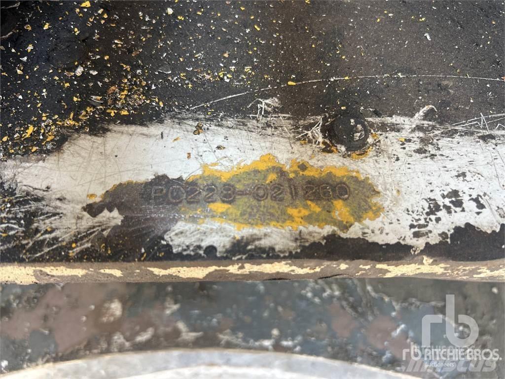 Komatsu PC228US Bageri guseničari
