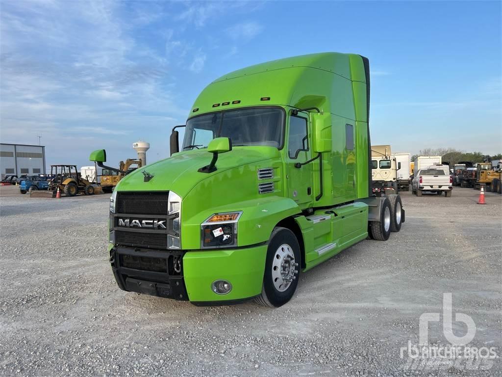 Mack AN64T Tegljači