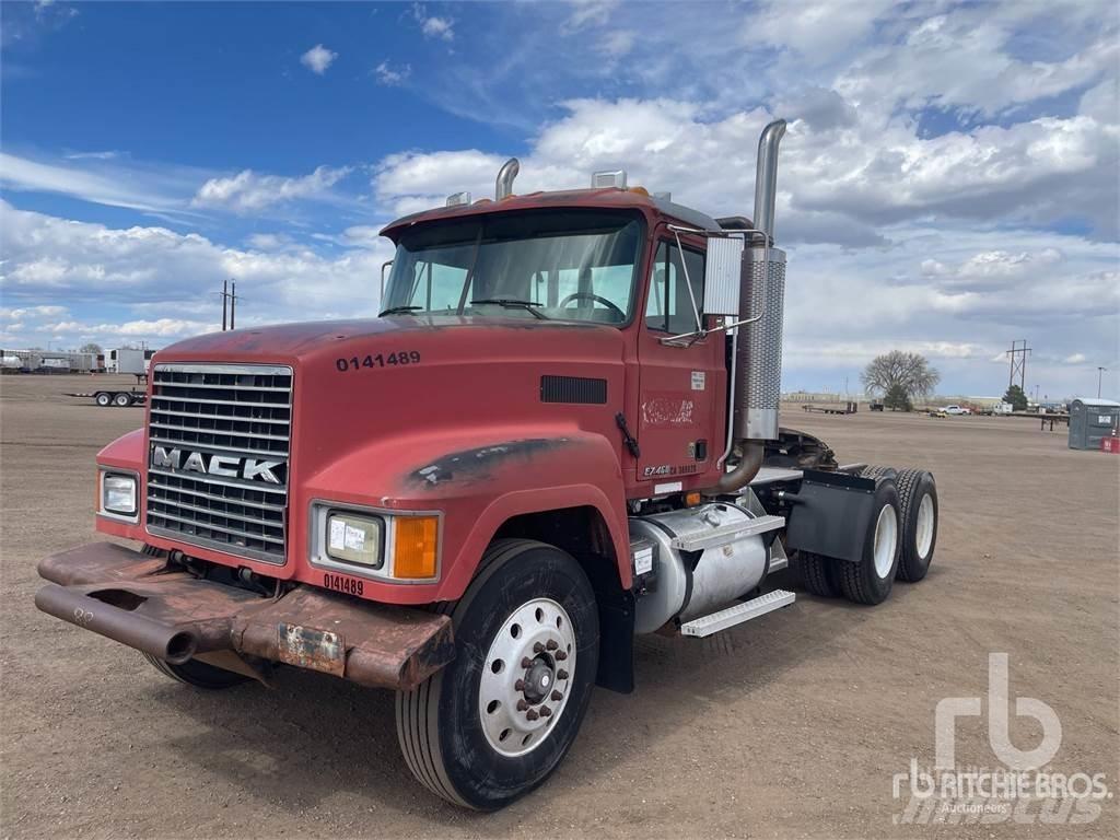 Mack CH613 Tegljači