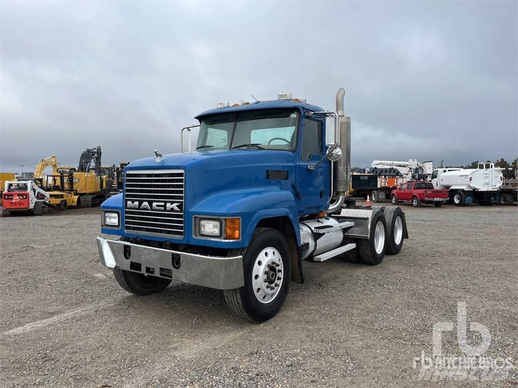 Mack CH613 Tegljači