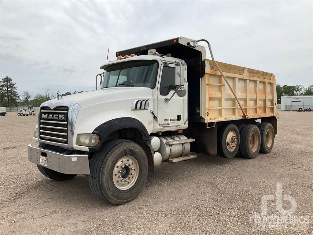 Mack CTP713 Kiperi kamioni