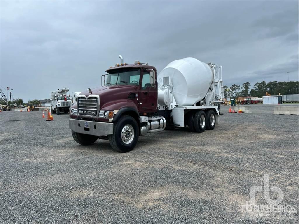 Mack CV513 Kamioni mešalice za beton