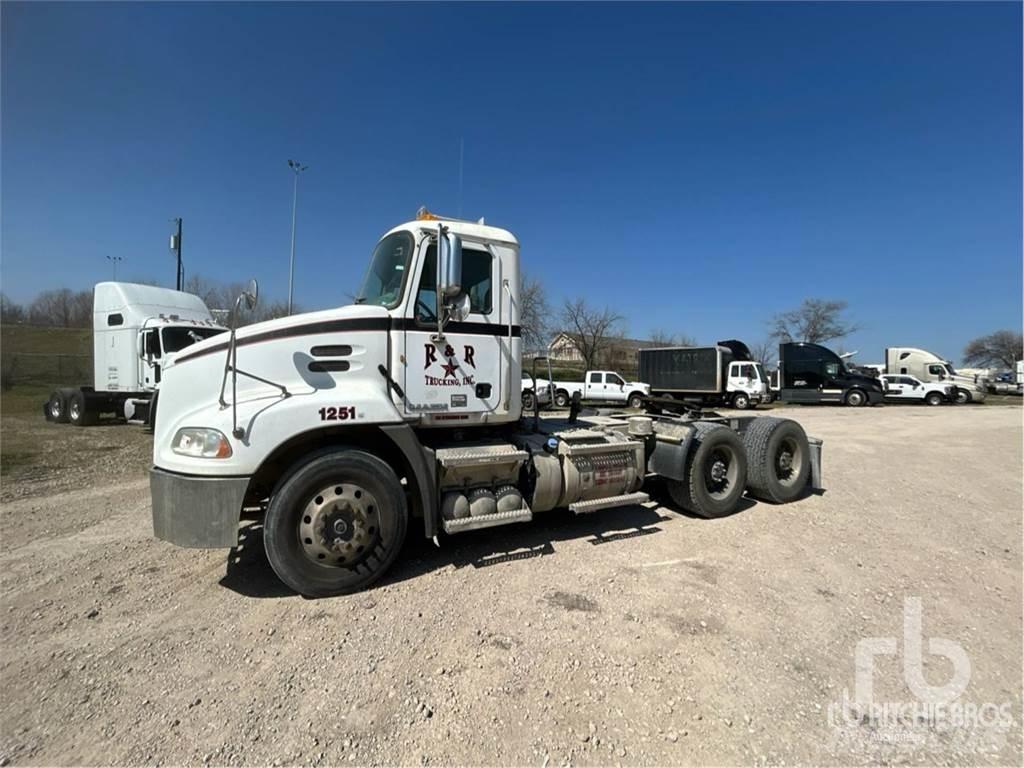 Mack CXU613 Tegljači
