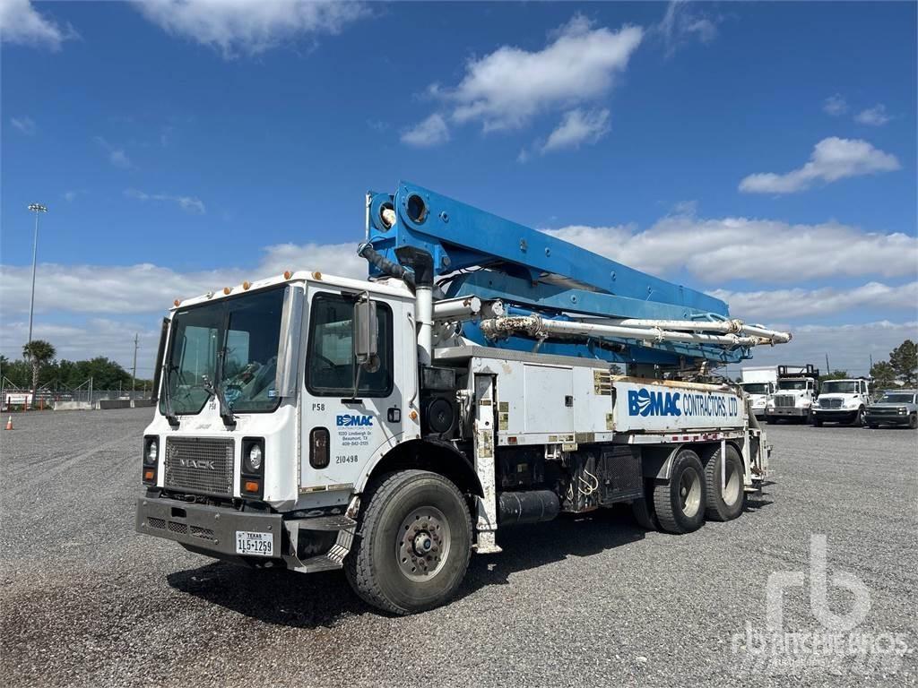 Mack MR688S Kamioni mešalice za beton