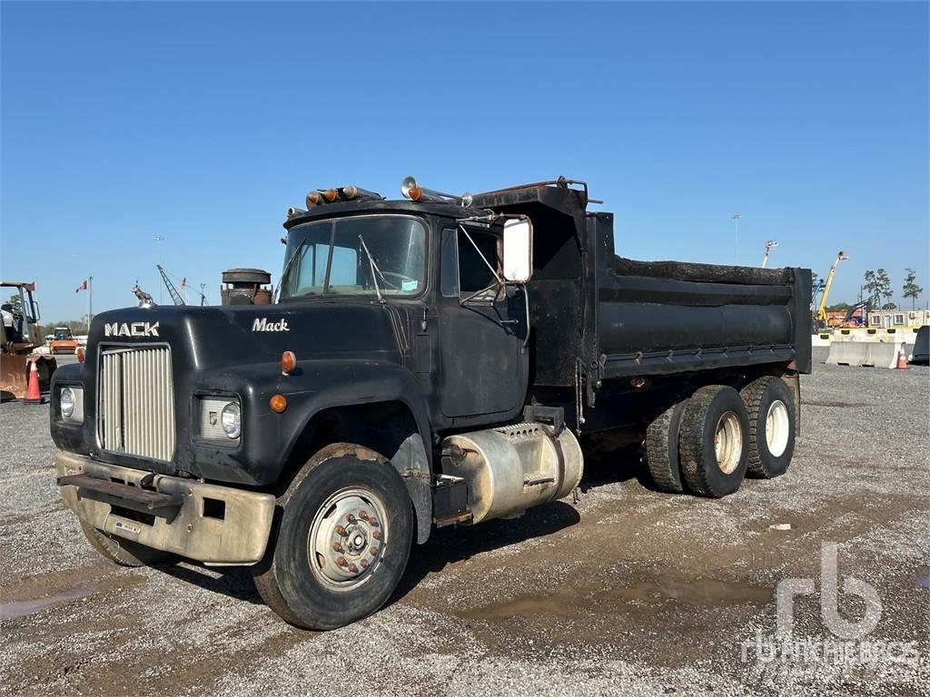 Mack R612 Kiperi kamioni