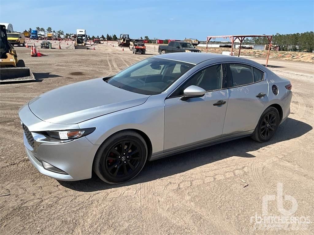 Mazda 3 Automobili