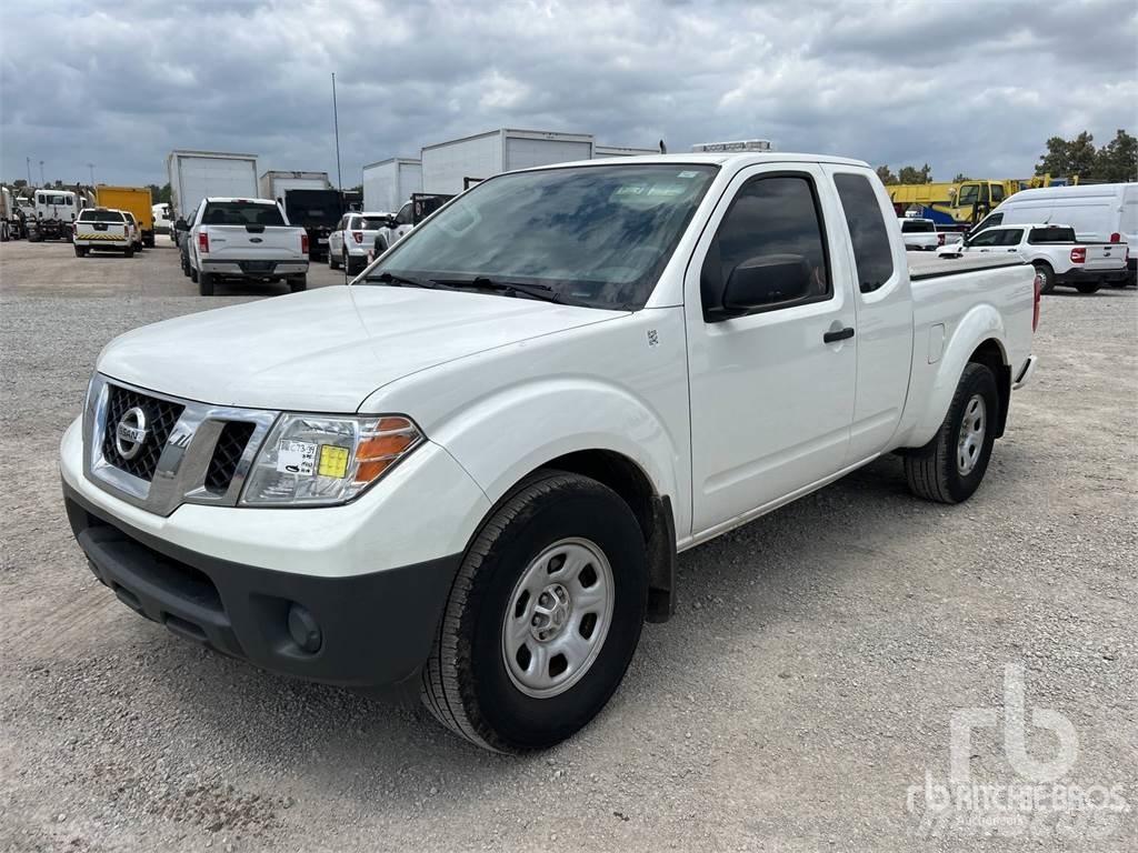 Nissan FRONTIER Pik up kamioni