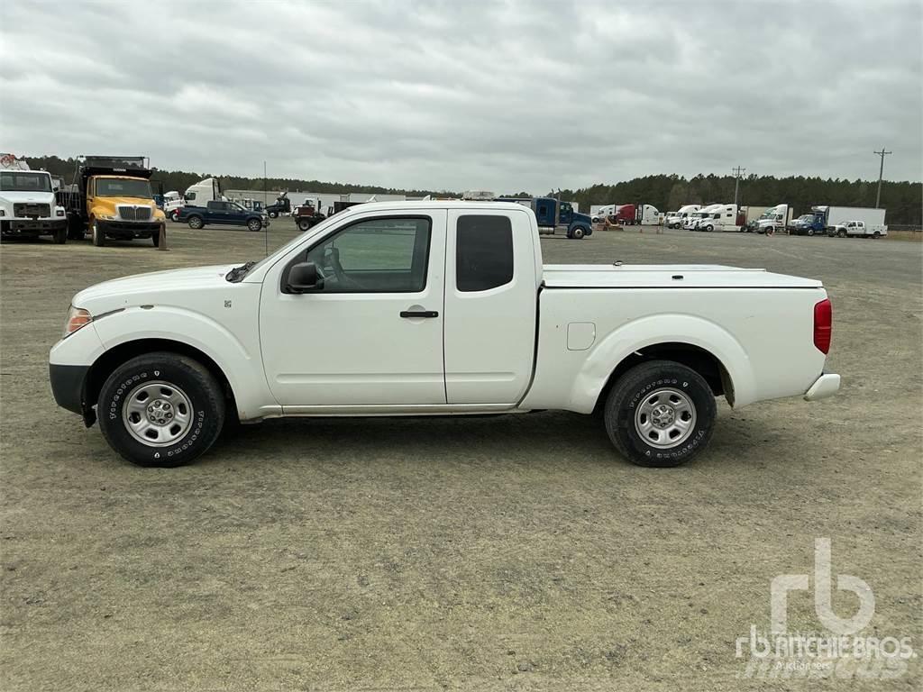 Nissan FRONTIER Pik up kamioni