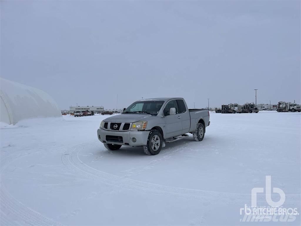 Nissan TITAN Pik up kamioni