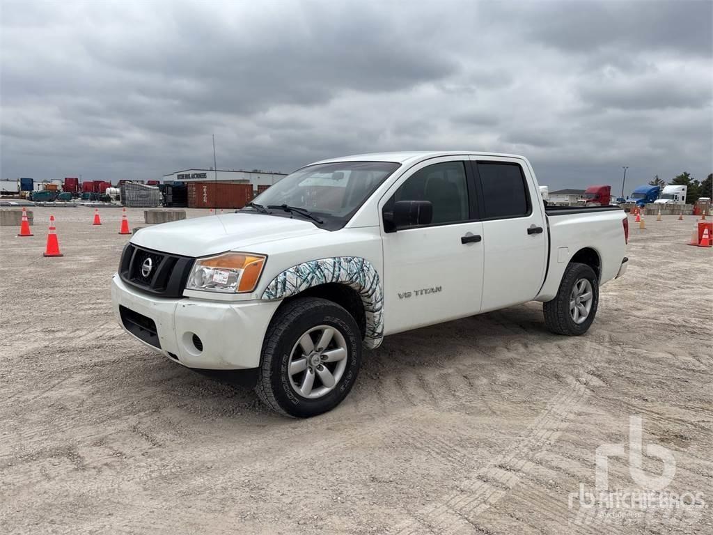 Nissan TITAN Pik up kamioni