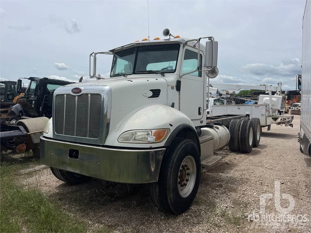 Peterbilt 335 Kamioni-šasije