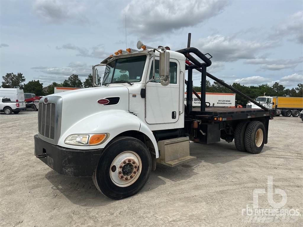 Peterbilt 335 Kamioni sa kranom
