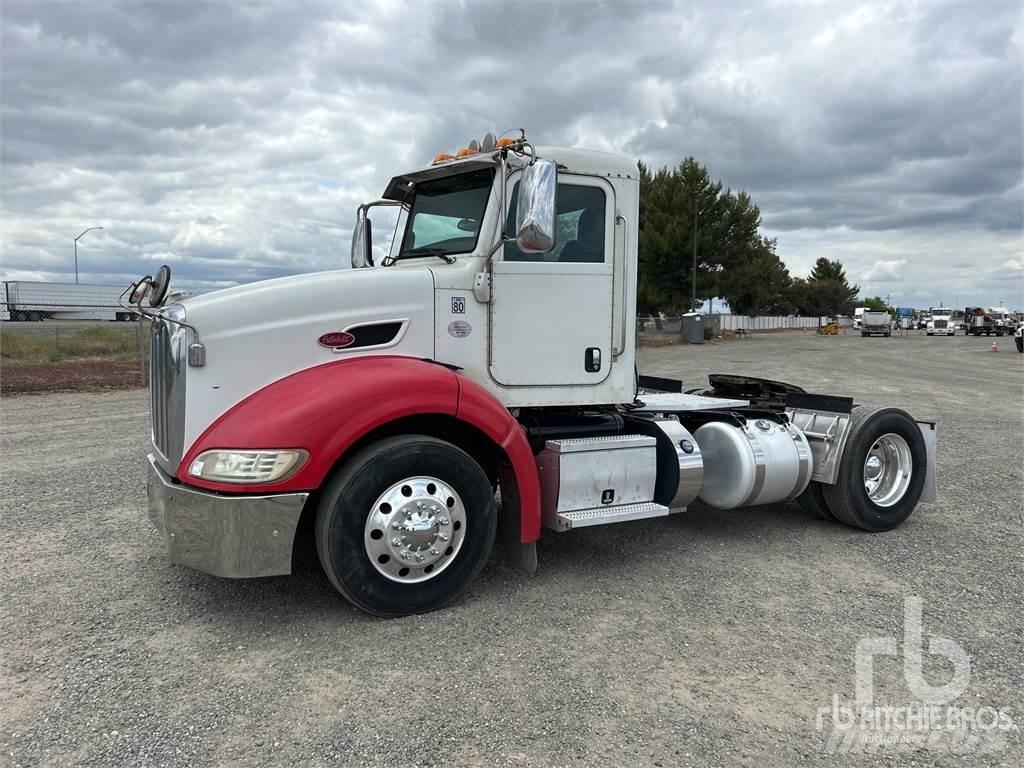 Peterbilt 384 Tegljači