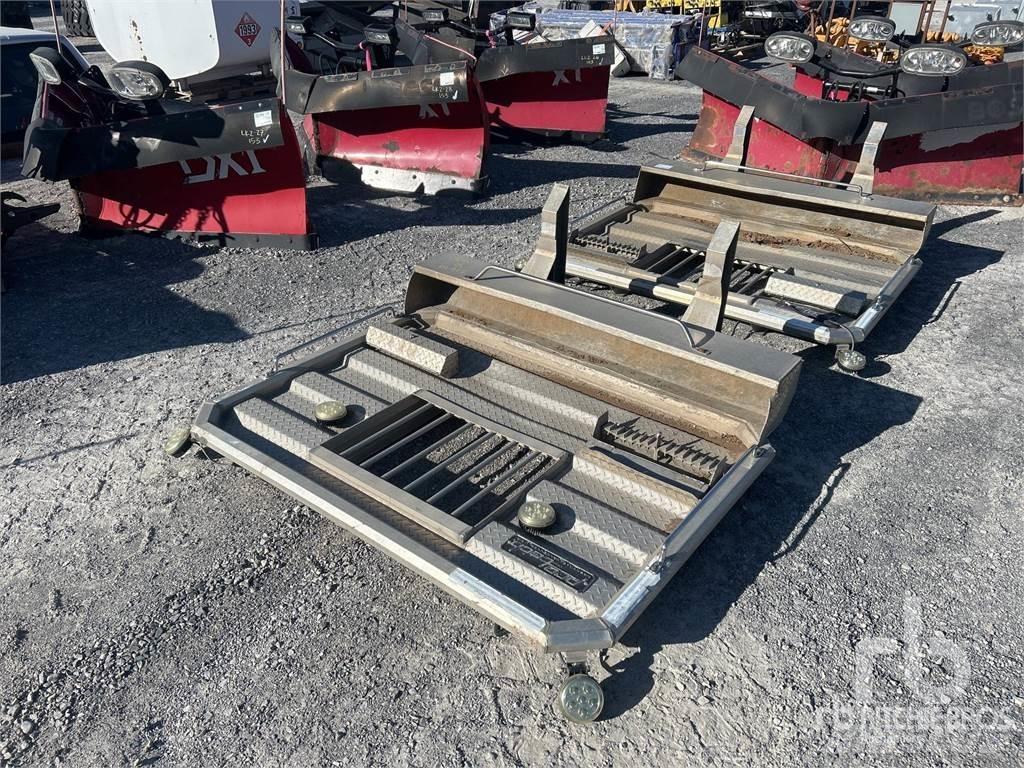  Quantity of (2) Ostale kargo komponente
