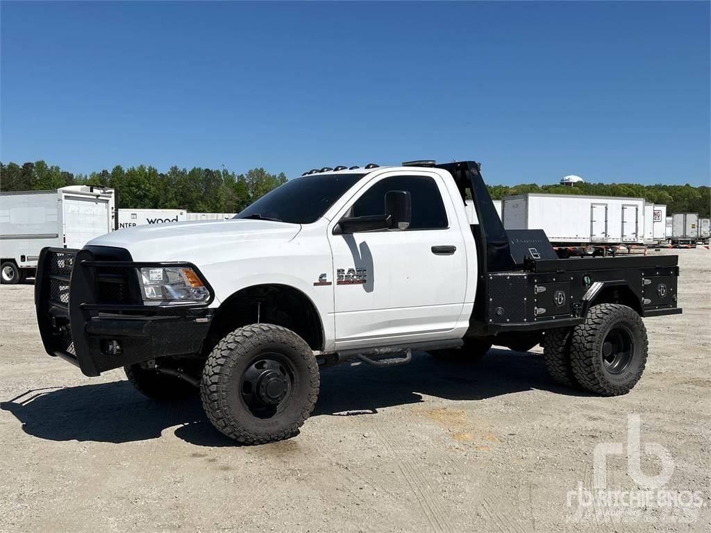 RAM 3500 Kamioni sa otvorenim sandukom