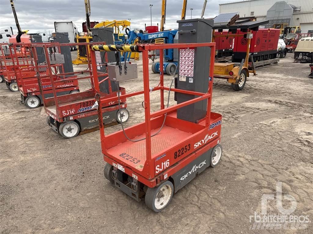 SkyJack SJ16 Utovorne dizalice, vitla i liftovi za materijal
