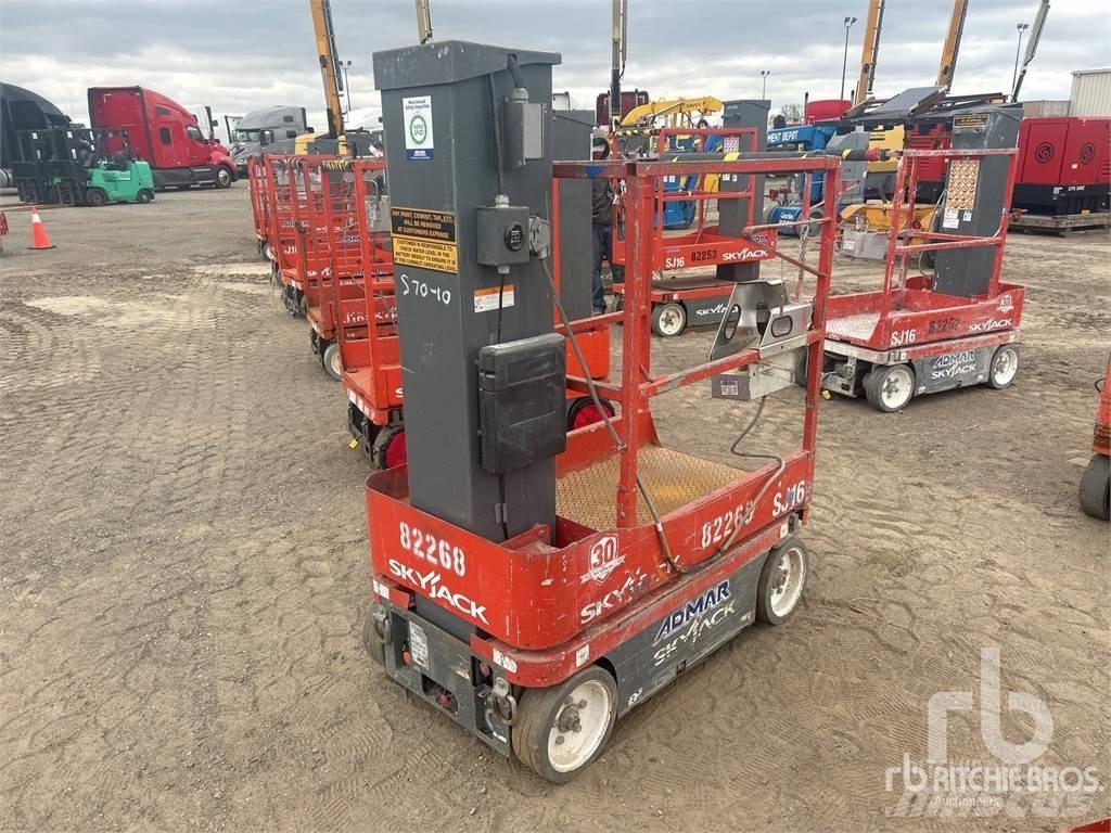 SkyJack SJ16 Utovorne dizalice, vitla i liftovi za materijal