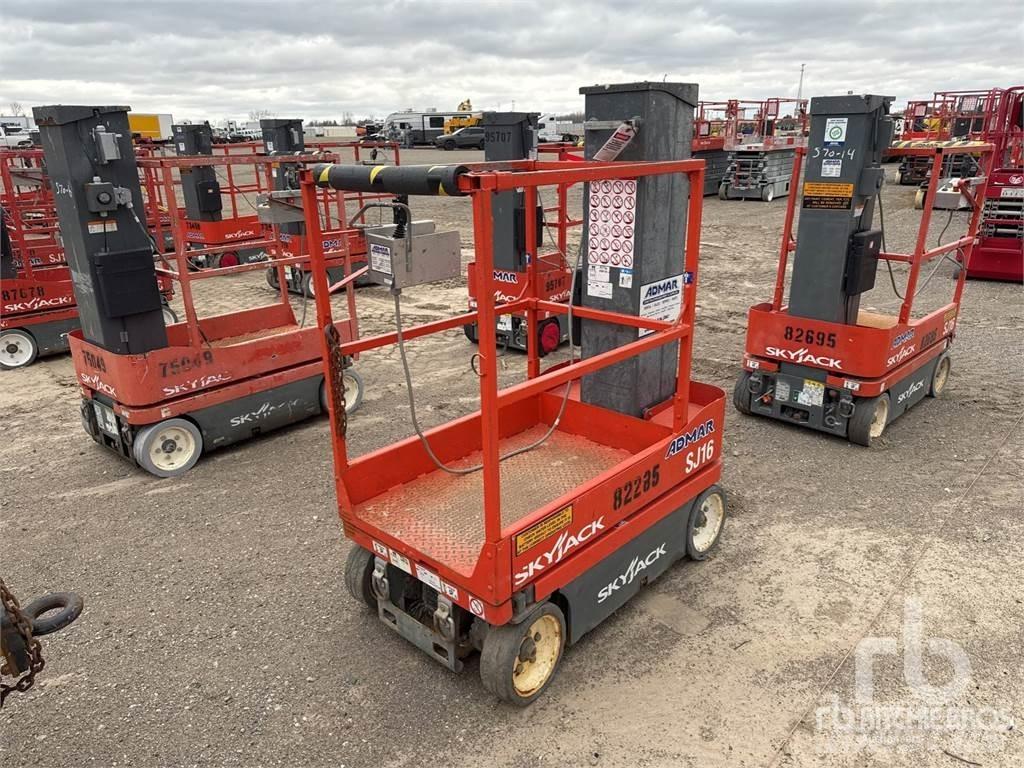 SkyJack SJ16 Utovorne dizalice, vitla i liftovi za materijal