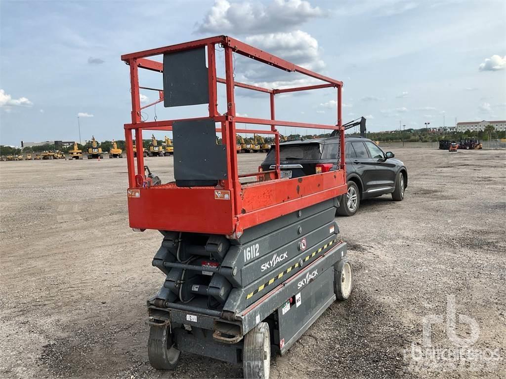 SkyJack SJ3226 Makazaste platforme