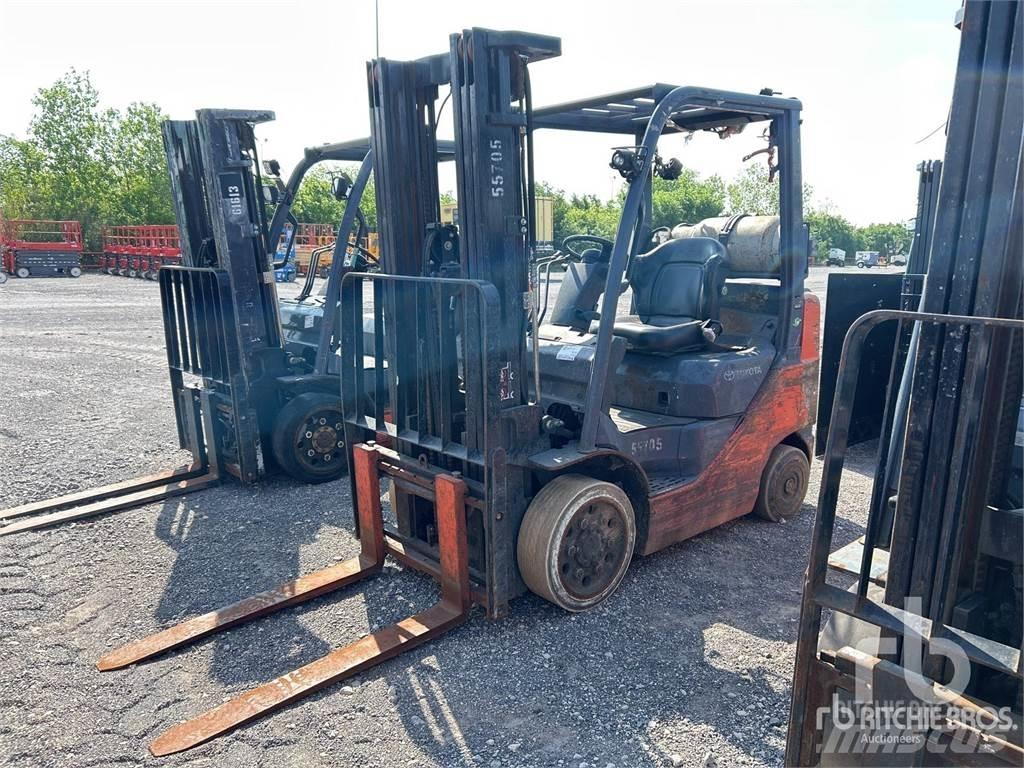 Toyota 8FGCU25 Dizelski viljuškari