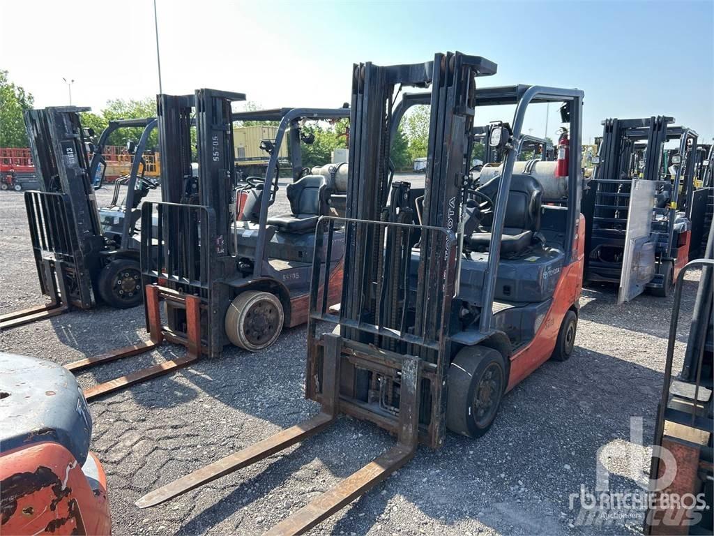 Toyota 8FGCU25 Dizelski viljuškari