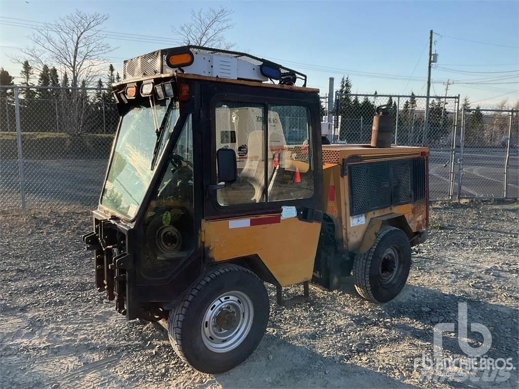 Trackless MT6 Pomoćne mašine